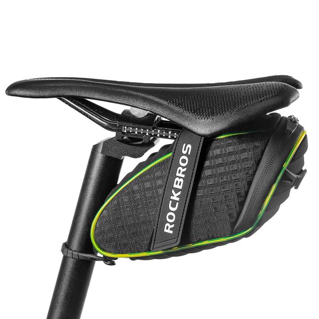ブラック(光る) ROCKBROS(ロックブロス)サドルバッグ 自転車 バッグ 光るサドルバッグ 約1L 大容量 3Dシェル 取り付け簡単 防水カバー付属 おしゃれ サイクリング（ブラック(光る)の通販は 5,280円