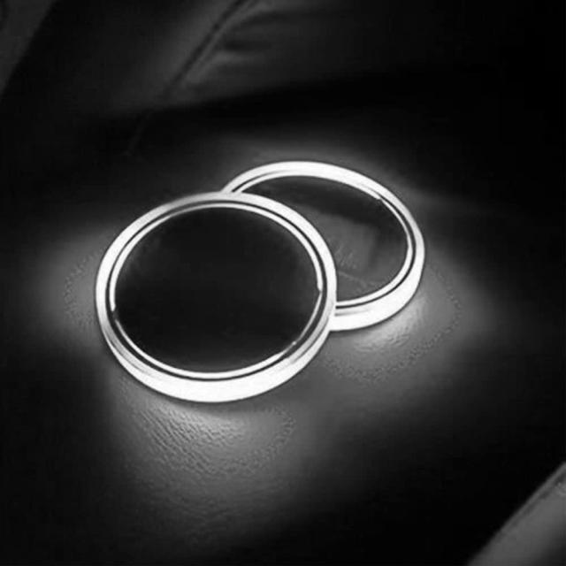 2パッケージ_ホワイト LEDコースター， 自動車用カップソケット、太陽光LEDコースターソケットRGB 7変色ランプ自動車用カップソケット (2パッケージ， 白)の通販は 5,403円