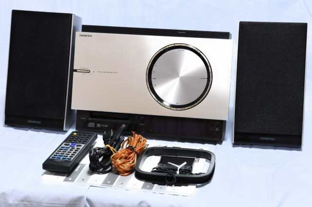 【中古】 ONKYO CD/MDチューナーアンプシステム シルバー X-T1X(S)