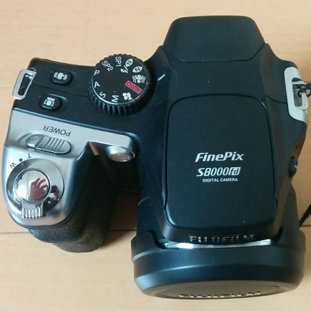 【中古】 FUJIFILM デジタルカメラ FinePix (ファインピクス) S8000fd 800万画素 光学18倍ズーム FX-S8000FDの通販は 10,010円