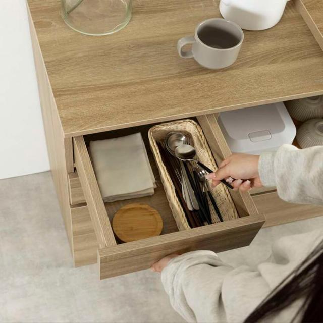 キャビネット　収納　ラック　棚　食器棚　本棚　テレビ台　ロータイプ　コンパクト　大容量　扉収納　可動棚　バイカラー　スリム　棚付