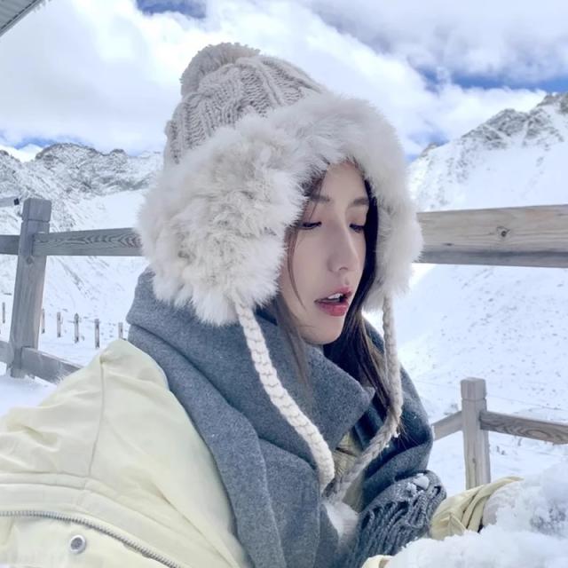 ニット帽 ポンポン 耳あて付き レディース 帽子 秋冬 スキー スノボ 防寒 雪山 フリース ボンボン耳当て付きニット帽 ボンボン ふんわり かぶりやすい