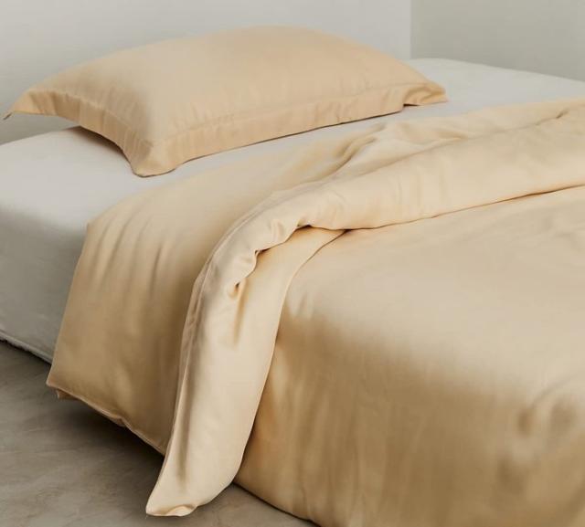 YOYOSTAR 掛ふとんカバー ワイドクイーン超ロング 220x230cm テンセル100% 黄色 リバーシブル 掛けカバー イエロー シルクのような光沢 フィット感 おしゃれ 速乾 通気 単品売り 防ダニの通販は