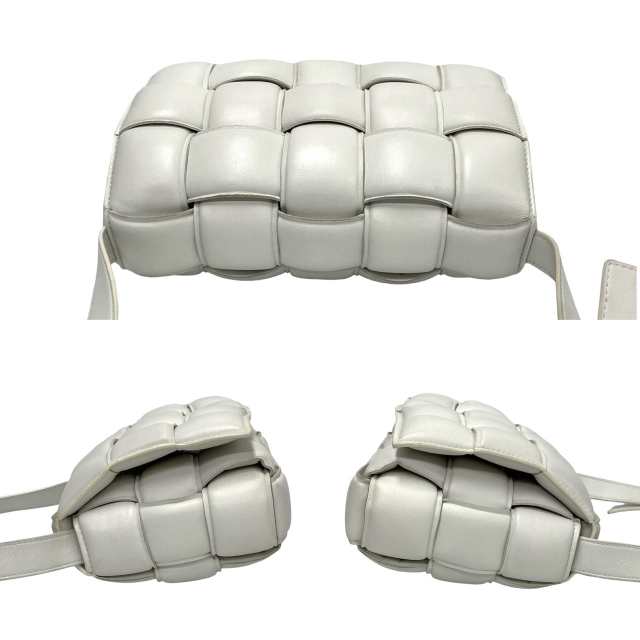 BOTTEGA VENETA ボッテガヴェネタ パデッドカセット レザー ショルダーバッグ ホワイト 27188の通販は