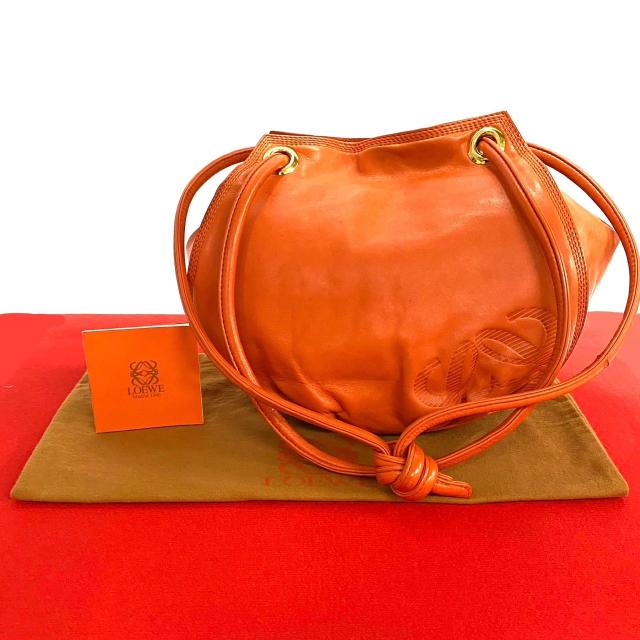 LOEWE ロエベ アナグラム ロゴ レザー ショルダーバッグ オレンジ 43287の通販は 26,175円