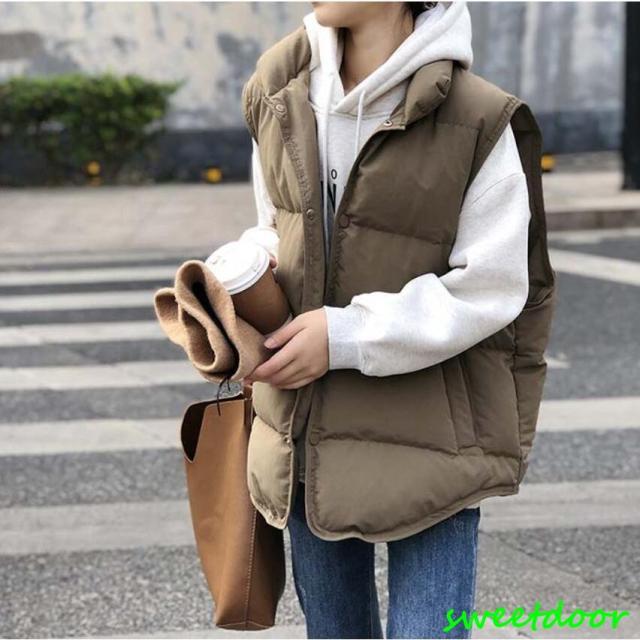 ベスト 中綿ベスト ハイネック ボタン ハイネック 無地 体型カバー スッキリ 重ね着 着回し ノースリーブ 防寒 おしゃれ 秋 冬の通販は