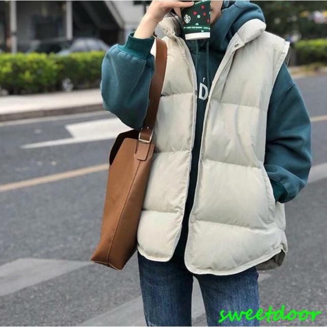 ベスト 中綿ベスト ハイネック ボタン ハイネック 無地 体型カバー スッキリ 重ね着 着回し ノースリーブ 防寒 おしゃれ 秋 冬の通販は