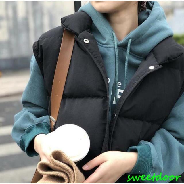 ベスト 中綿ベスト ハイネック ボタン ハイネック 無地 体型カバー スッキリ 重ね着 着回し ノースリーブ 防寒 おしゃれ 秋 冬の通販は