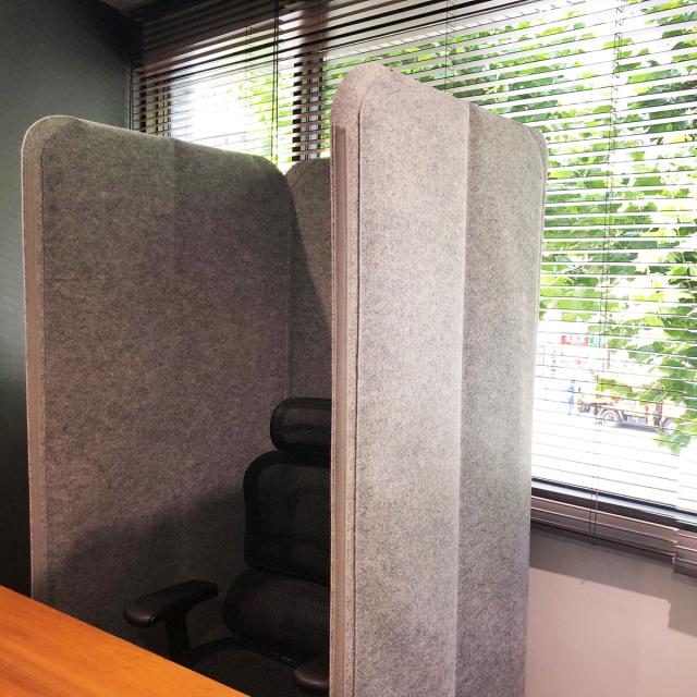 吸音 パーテーション EasyWall イージーウォール　3枚set　高さ150cm 3連 リモート 打合せ 会議室 パーティション 組立て簡単 在宅 テレワーク 防音 遮音 個室 ブース デスク周り 衝立 間仕切 目隠し オフィス 事務所 自立式 人気 日本製 反響音 遮光 遮熱 オンライン診療_3