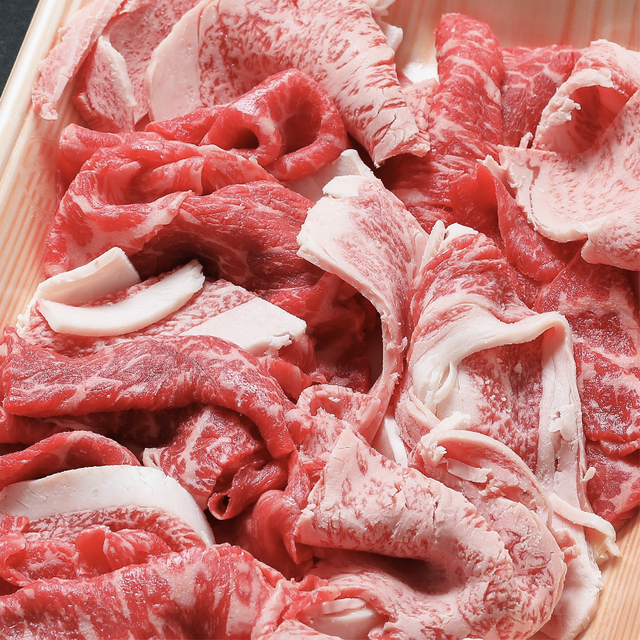 四万十牛 こじゃんと贅沢さな切り落とし鋤焼き500g【貨物輸送無料】高知  四万十 国産 牛 刃針牛  採草地直売 肉 牛 和牛 黒毛和牛 ご報奨金 贅沢さ リブロース 肩ロース ウデ 桃 鋤焼き 72b4