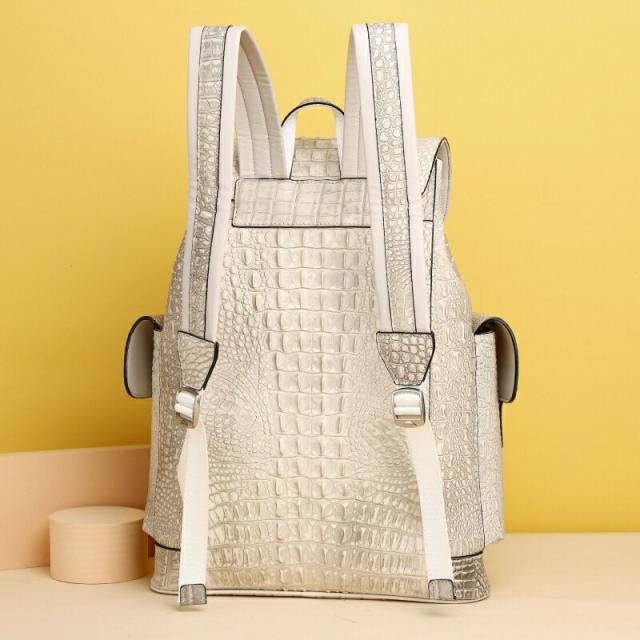 牛革クロコリュック メンズ 本革使用 撥水加工 ビジネスリュックサック 15.6インチ ワイド A4サイズ書類収納 送料無料 プレゼント 父の日の通販は