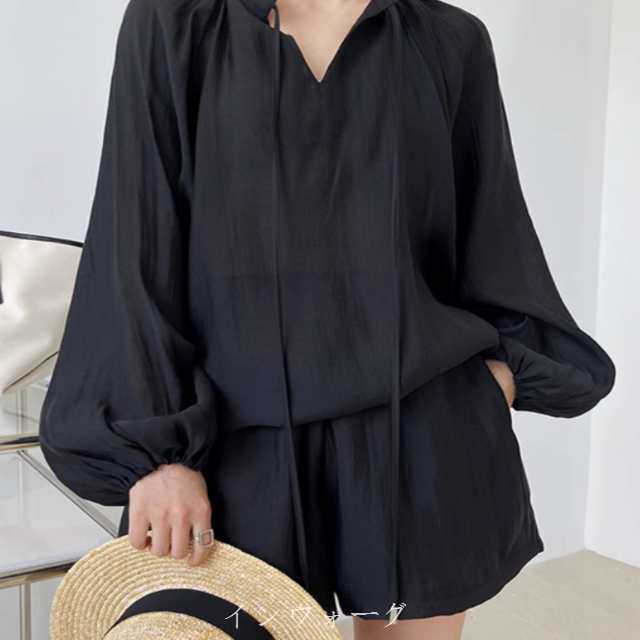 2点セット レディース パンツ ボトムス シャツ ブラウス カットソー アンサンブル ショートパンツ ミニ ショート 膝上 長袖 ボリューム袖の通販は 10,988円