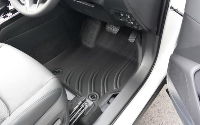 【予約/7月30日頃入荷予定】新型カローラクロス 専用パーツ フロアマット 3P ブラック ラバー素材 2025年5月マイナーチェンジ後対応 保護 キズ防止 汚れ防止 お手入れ簡単 水洗い可 内装 カスタム オプション_13