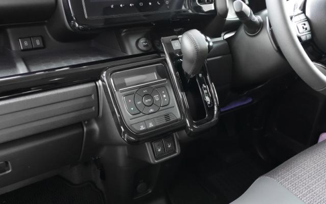新型スペーシア スペーシアカスタム スペーシアギア MK54S MK94S シフトベース インテリアパネル 1P ピアノブラック_9