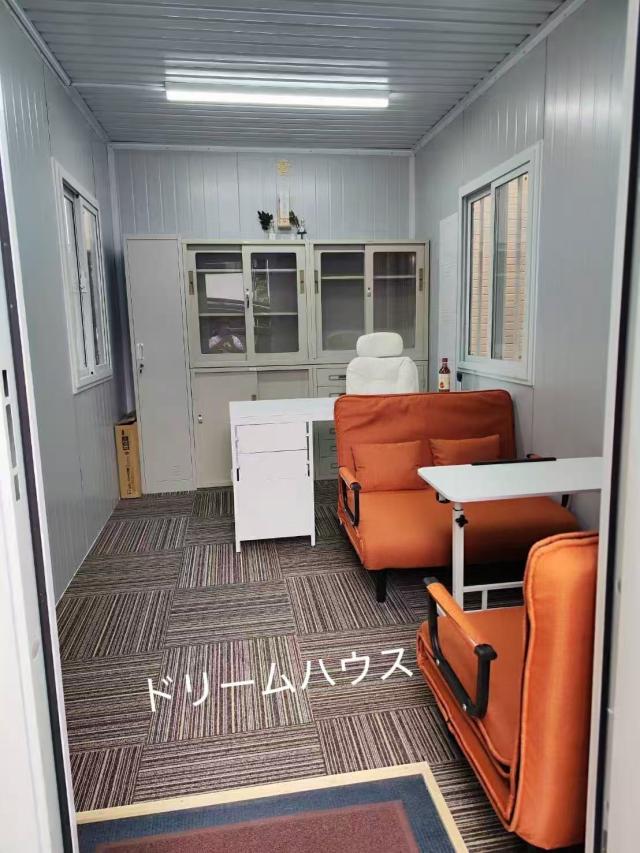 2.5×4×2.8mこう配屋根 雨に強い ログハウス 仮設プレハブ プレハブ 
