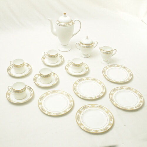 ウェッジウッド WEDGWOOD デミタスカップ&ソーサー 5客 プレート 5客 クリーマー シュガーポット コーヒーポット 食器セット クリブデン CLIVEDEN 廃盤 金彩 花柄 アンティーク ヴィンテージ 白 ホワイト ベージュ 美品 中古 e2021837の通販は 47,880円