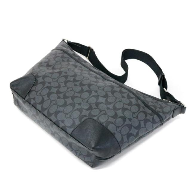 コーチ ボディバッグ シグネチャー PVC レザー チャコールグレー 斜め