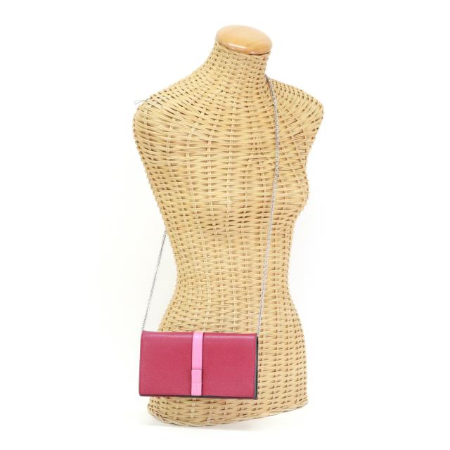 【ABランク】 ロエベ LOEWE WALLET ON CHAIN チェーン ウォレット レザー アナグラム 124.12.U51 6963 ショルダーウォレット 財布 ポーチ クロスボディ 斜め掛け 肩掛け 型押し レディース ピンク / ローズ 中古 mbb16022