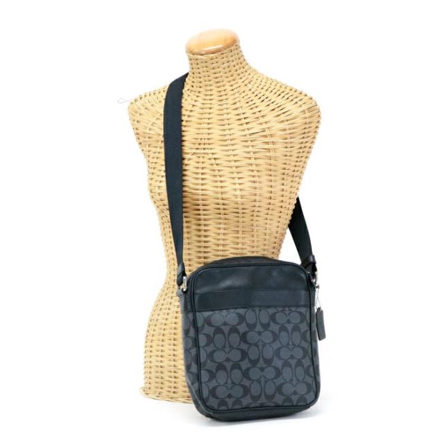 【ABランク】 コーチ COACH ショルダーバッグ PVC レザー シグネチャー F54788 ポシェット 斜め掛け 肩掛け フライトバッグ メンズ レディース グレー / ブラック 中古 mbd29002