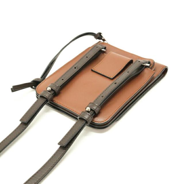 【Bランク】 ロエベ LOEWE フラット ガセット クロスボディ カーフレザー アナグラム 335.54Z33 ミニ ショルダーバッグ スマホショルダー フォンポーチ 斜め掛け 肩掛け ポシェット レディース メンズ ブラウン 中古 mbf15005