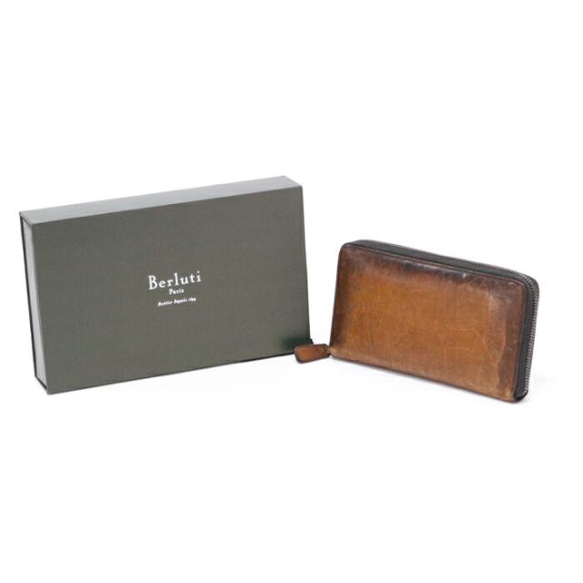 【Bランク】 ベルルッティ Berluti ロング ジップウォレット スクリットレザー カリグラフィー パティーヌ 長財布 ラウンドファスナー ロングウォレット ベネチアンレザー イタリアンレザー メンズ ブラウン 中古 mbg10002の通販は