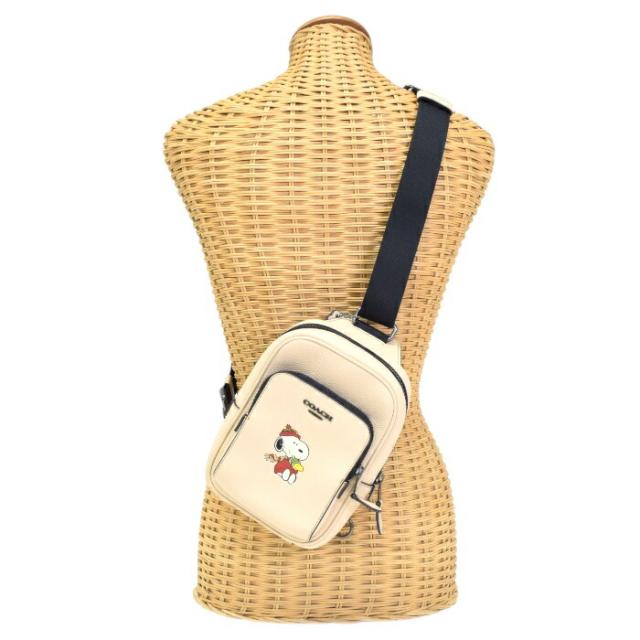 【Aランク】 コーチ COACH トラック パック 14 リファインド ペブル レザー スヌーピー モチーフ ピーナッツ コラボ CE602 ショルダーバッグ クロスボディ ボディバッグ スリングバッグ レディース メンズ アイボリー 正規品 美品 中古 mbi20001