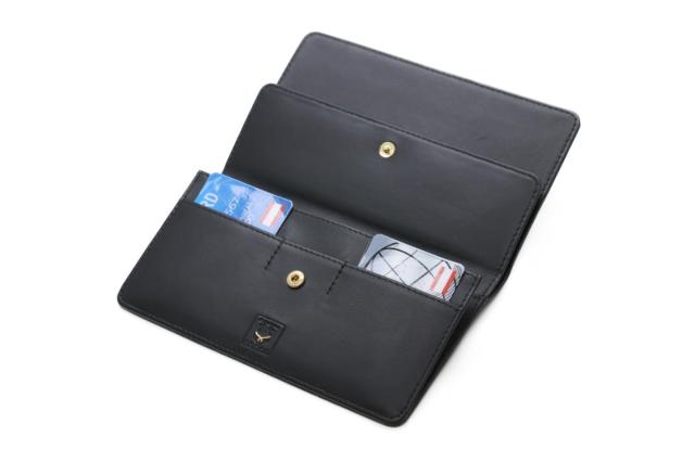 フェンディ ズッカ スター コンチネンタルウォレット(8M0000) 中古