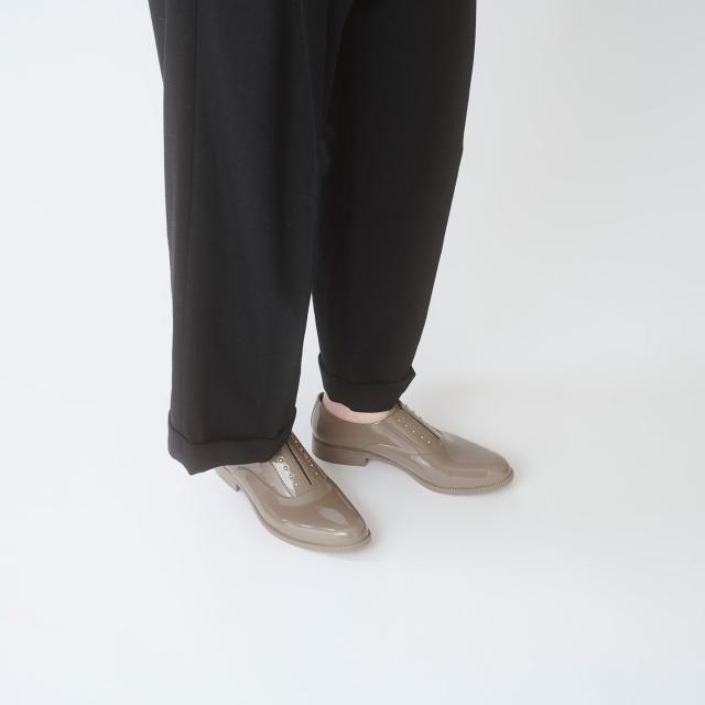 TEMPERATE テンパレイト OMBRE レディース 靴 雨 靴 レインシューズ レイン 防水 完全防水 マニッシュシューズ スリッポン スタッズ 甲高 幅広 PVC オックスフォード マニッシュ 黒 ブラック 晴雨兼用 梅雨 デイリー 通勤 オフィス 送料無料_13