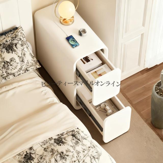 北欧風 スリムベッドサイドテーブル 無垢材調 省スペース設計 寝室用 組立不要 引き出し付き 小型サイドチェスト ナチュラルな小物収納 ベッド横にぴったり プロ仕様の木製家具 高級感溢れるコンパクトデザイン