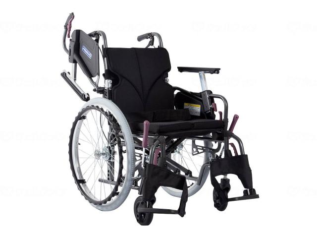 モダンＣｓｔｙｌｅ　自走用　２２インチ中・高床　Ｎｏ．６８黒メッシュ（ポリエステル）　座幅４２−前座４７ｃｍ