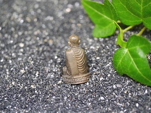 タイ-ワット・イントラウィハーンのプラクルアンその1 ルアンポートー