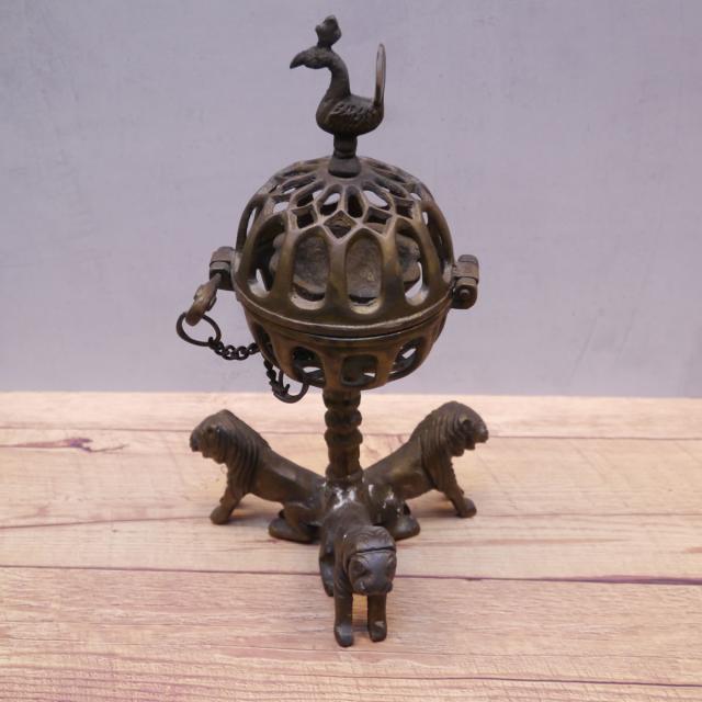 インドの80年代アンティーク 真鍮製3匹のライオン コーン香用 お香