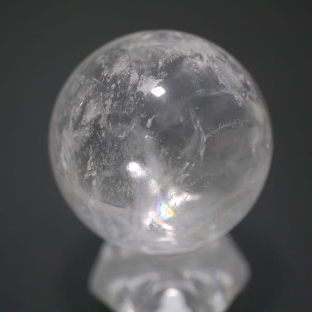 天然本水晶 レムリアンシード＆レインボー丸玉 一点物 45.1mm 約129.7g 台座は付属しません 天然石・置物