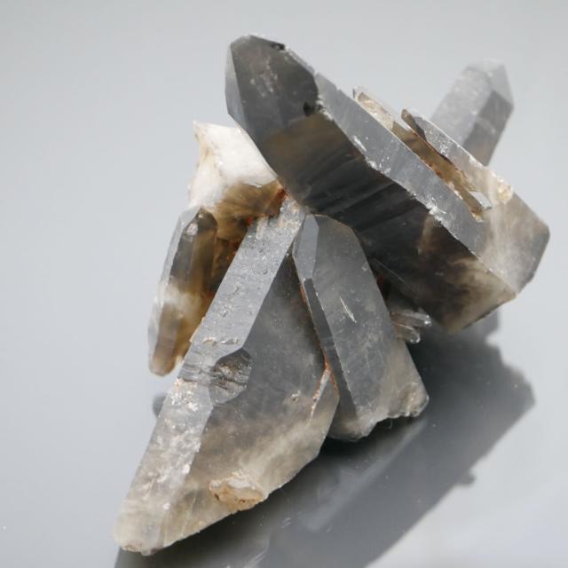 モリオン クラスター ケアンゴーム クラスター チベット産 黒水晶 1点物 魔除け 除障石 破邪 浄化 約1090g 天然石・置き物