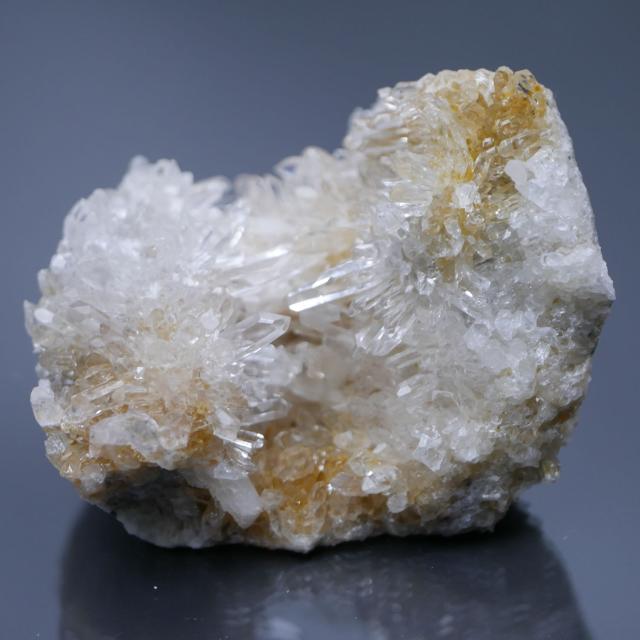 四川省産 菊花水晶 クラスター 1点物 約210g(天然シトリン内包 四川省産 菊花水晶 クラスター 1点物 約210g(天然シトリン内包
