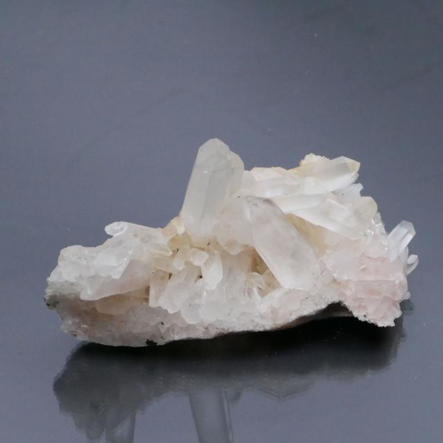 内モンゴル産 水晶 クラスター 1点物 約205g 天然石・置き物 空間 浄化 ポスト投函配送不可