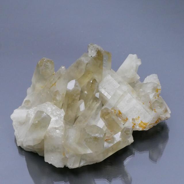 マダガスカル産 煙水晶 天然スモーキークォーツクラスター 1点物 約255g 天然石・置き物 空間 浄化 除障 魔除け ポスト投函配送不可