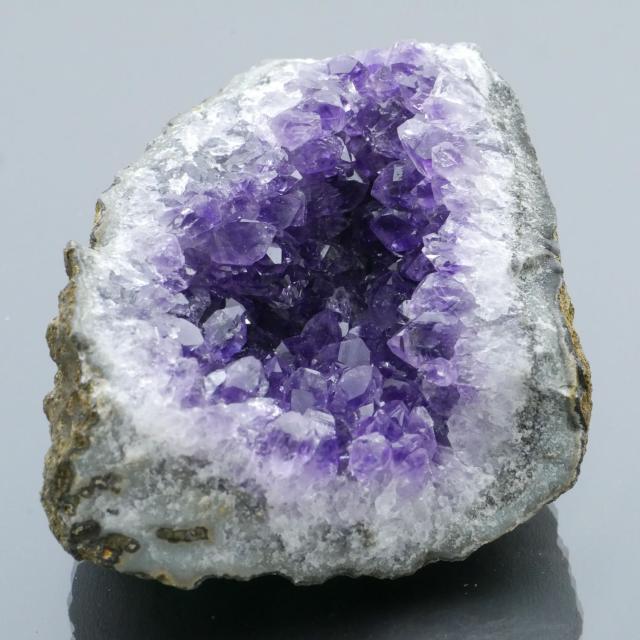 アメジスト クラスター 原石 1点物 ウルグアイ産 天然石 紫水晶 ウルグアイ産アメジストクラスター 1点物 （約46.9ｇ）⁄ 天然石