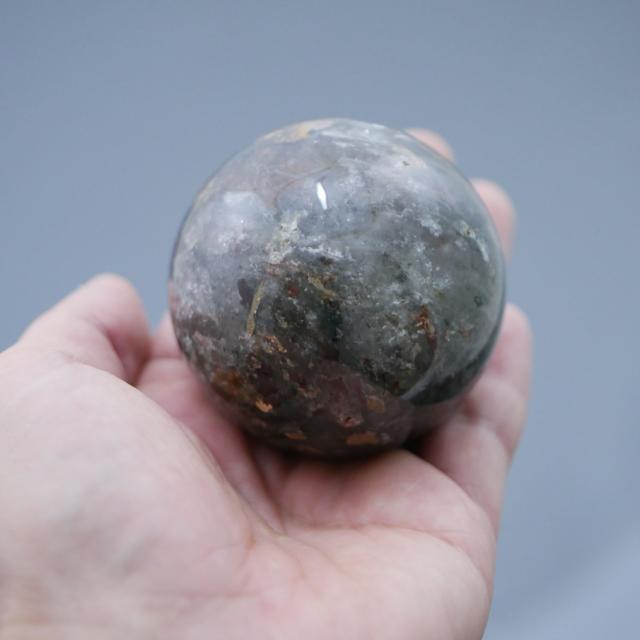 ガーデンクォーツ 庭園水晶 丸玉 57.2mm 247.5g 天然石 置物 台座は付属しません_9