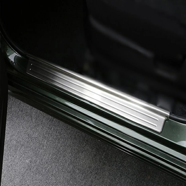 スズキ・ジムニー JB23/JB43 用 スカッフプレート ガーニッシュ カバー