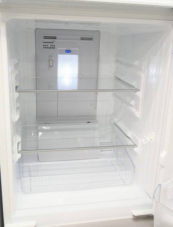 シャープ製/18,年式20年式/137L,5.5kg/中古家電2点セット_2