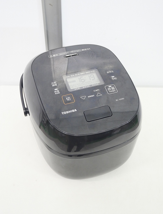 東芝製/2023年式/1.0L ,5.5合/真空IHジャー炊飯器/RC-10VRV