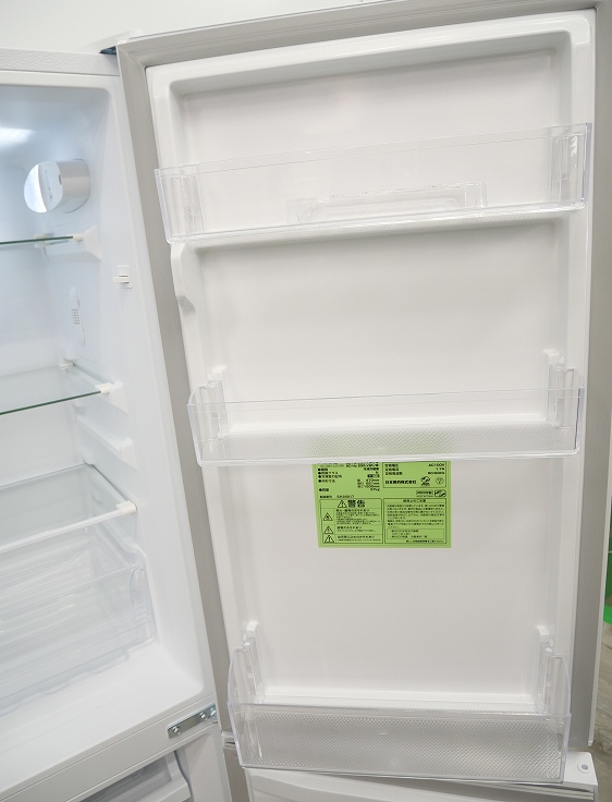 Comfee　冷凍冷蔵庫　174L　RCB169WH1JP　2024年製 Amazon.co.jp: COMFEE' 冷蔵庫 174L 幅47cm 大容量 温度調節 冷凍機能