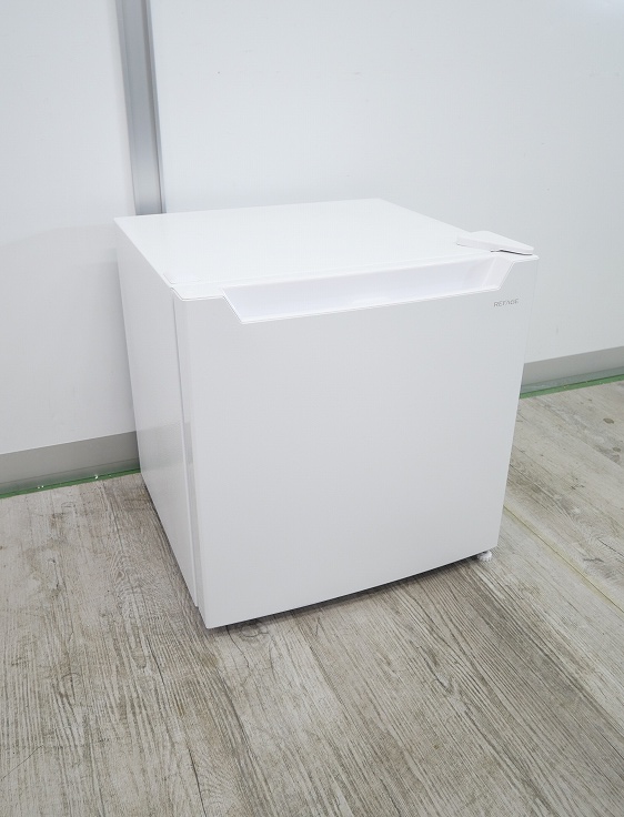 2024年製　REFAGE 冷蔵庫 YRZ-C05L ホワイト ヤマダ製/2024年式/46L/冷蔵庫/YRZ-C05L