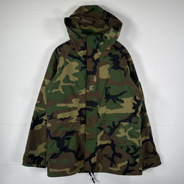 古着 ミリタリージャケット ECWCS GORE-TEX ウッドランドカモ 米軍 実物 ゴアテックスパーカー カモフラ 迷彩 medium  regular