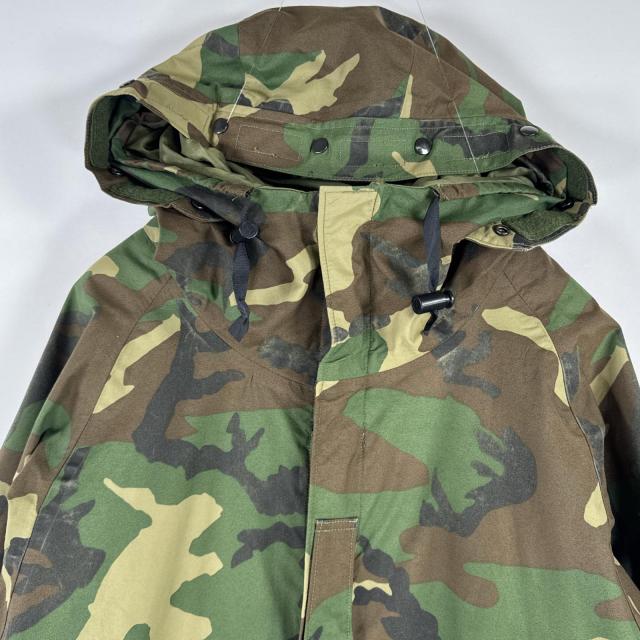 古着 ヴィンテージ ミリタリージャケット ECWCS GORE-TEX ウッドランドカモ ゴアテックスパーカー 米軍 実物 medium  long_1