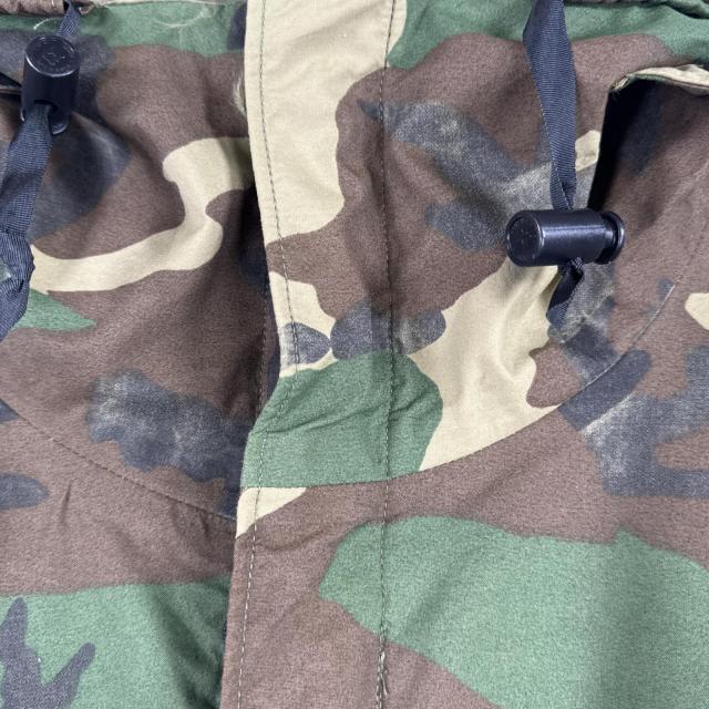 古着 ヴィンテージ ミリタリージャケット ECWCS GORE-TEX ウッドランドカモ ゴアテックスパーカー 米軍 実物 medium  long_4