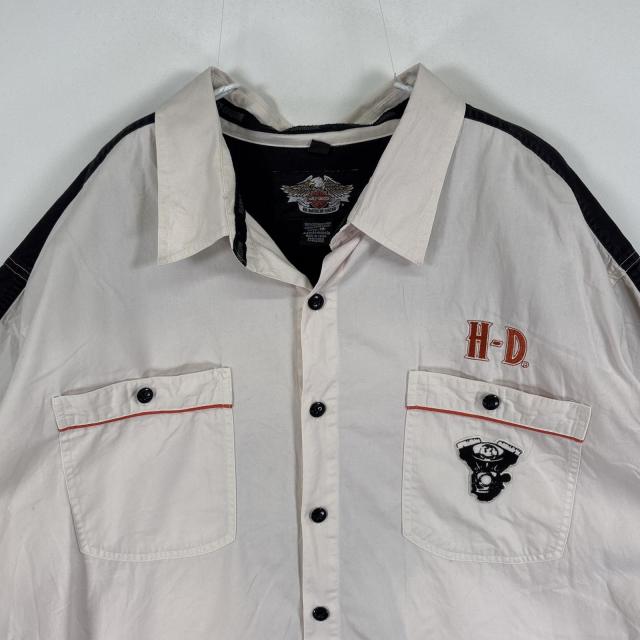 古着 ハーレーダビッドソン HARLEY DAVIDSON 半袖シャツ ワーク 両面 刺繍 ロゴ 大きいサイズ 3XL  ベージュ系 ツートン メンズ_1