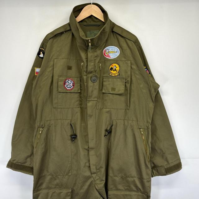 古着 長袖つなぎ イギリス軍 オールインワン ミリタリー 戦闘服 ワッペン 大きいサイズ ジャンプスーツ 180/104  グリーン メンズ