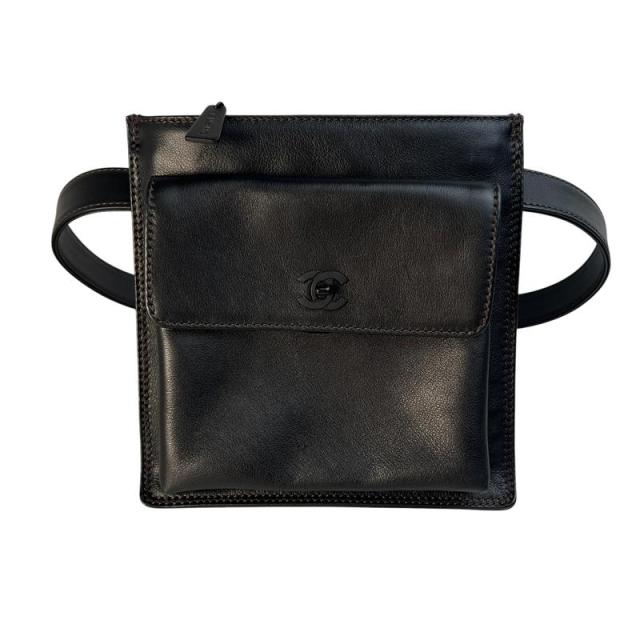 CHANEL シャネル ココマーク ウエストバッグ レザー ブラック 【中古】 レディース